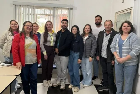 Santa Terezinha une forças na educação para a construção do Plano Municipal da Primeira Infância